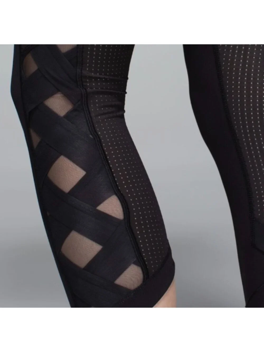 Lululemon Var-City Crop Black / Quiet Stripe Butter Pink Electric Coral